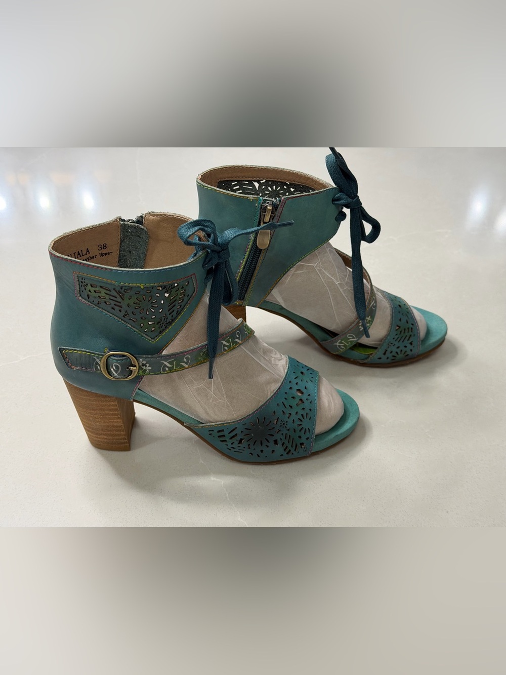 L'Artiste by Spring Step Sujala Teal Leather Floral Cutout Sandals Size 38